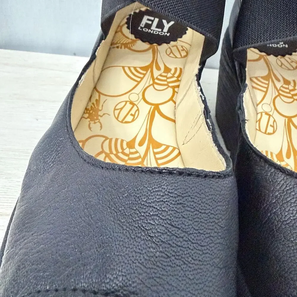 Fly London Yefi Wedge Sandals Womens Size 8 Black Leather YEFI473FLY 39